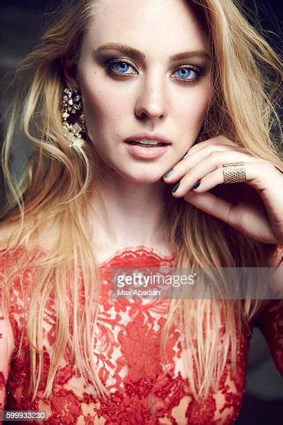 859 Fotos und hochauflösende Bilder zu Deborah Ann Woll Fotos